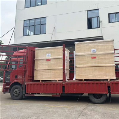 TCM CNC-pijpafsnij- en afschuinmachine Levering naar Rusland